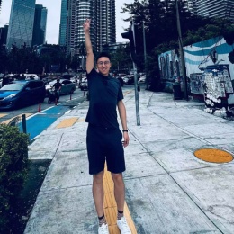 LongPort - 毛建国的爸爸发大财
