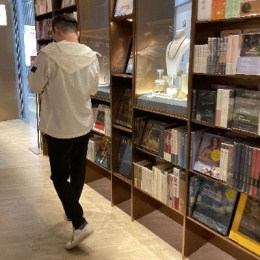 小新同学