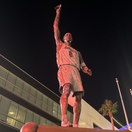 LongPort - 爱在深秋的爷叔