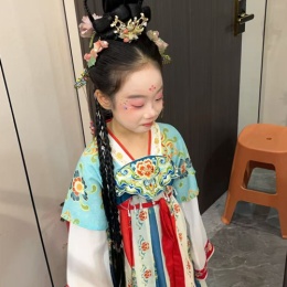 LongPort - 6楼港男季伯银