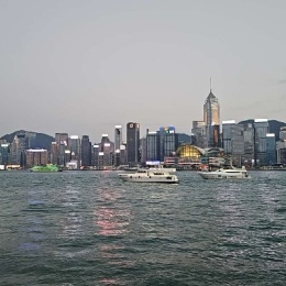 LongPort - 宁可少赚，不要亏钱