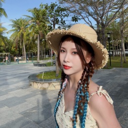 钞票很多张女士